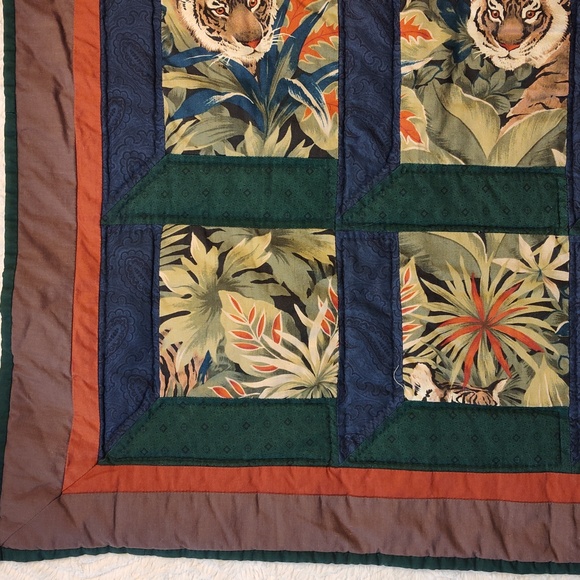 Beautiful Tiger Handmade Small Quilt With Tigers - Picture 2 of 16